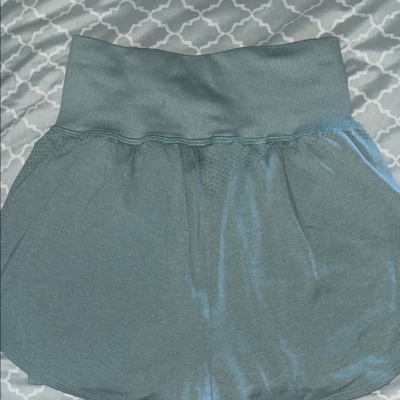 Gymshark Vital Seamless 2.0 2-in-1 Shorts Teal High Waisted Womens Small - Picture 3 of 6